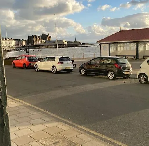 Maisonette Flat Aberystwyth